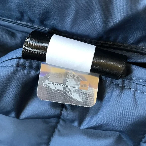 The North Face Men’s Canyonlands Hybrid Jacket In Shady Blue - Picture 9 of 9